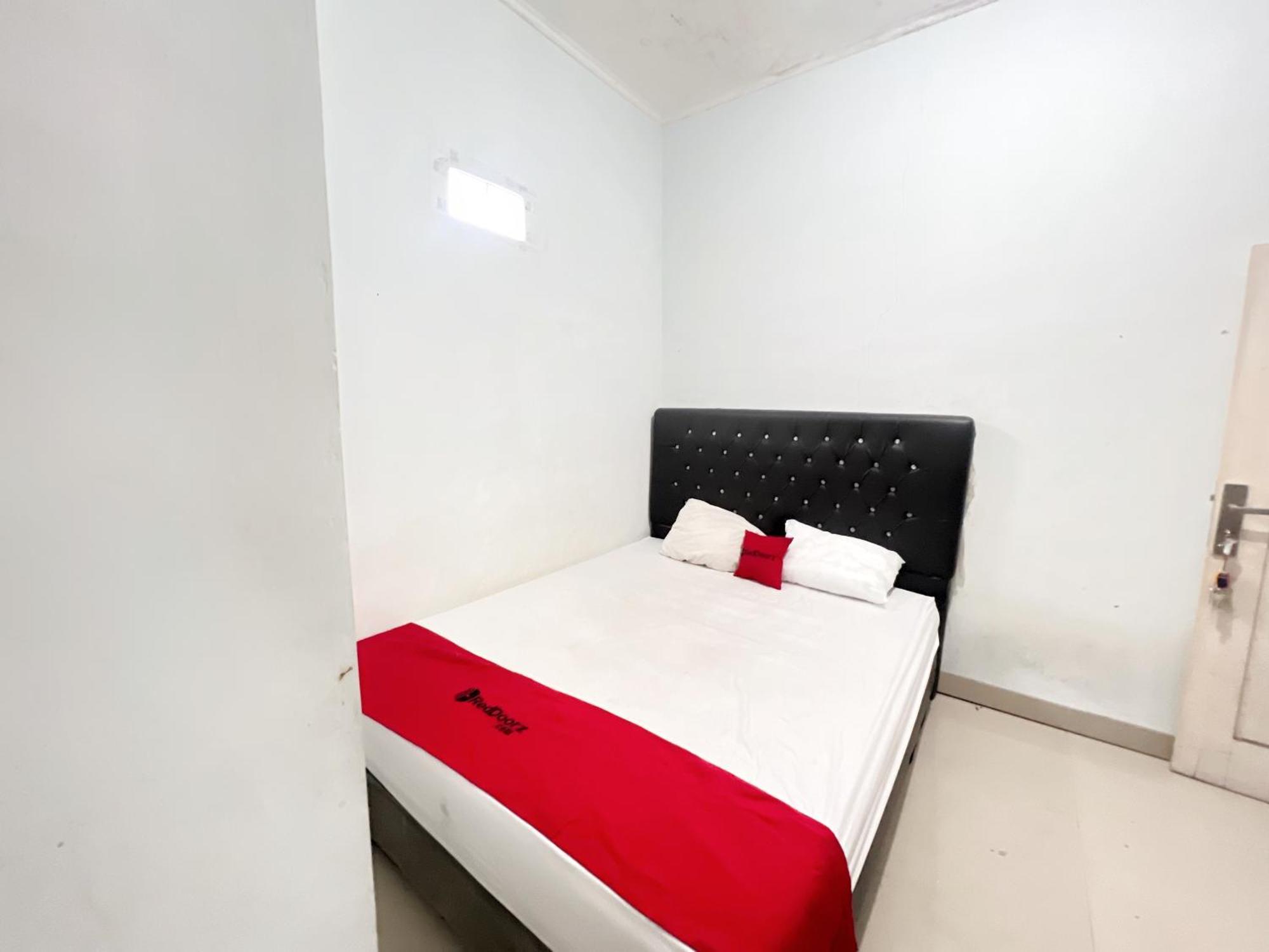 Reddoorz At Kay Residence Waydadi Lampung Bandar Lampung Exterior photo