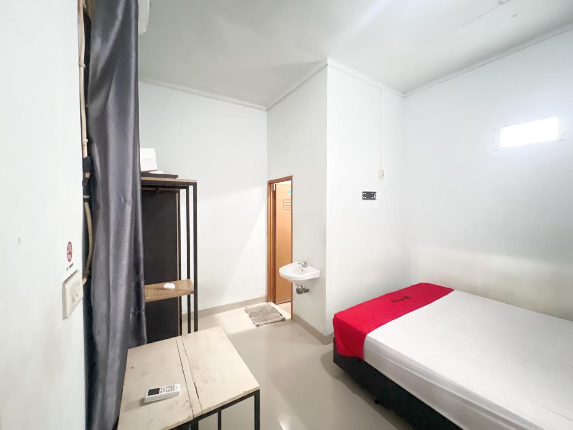 Reddoorz At Kay Residence Waydadi Lampung Bandar Lampung Exterior photo