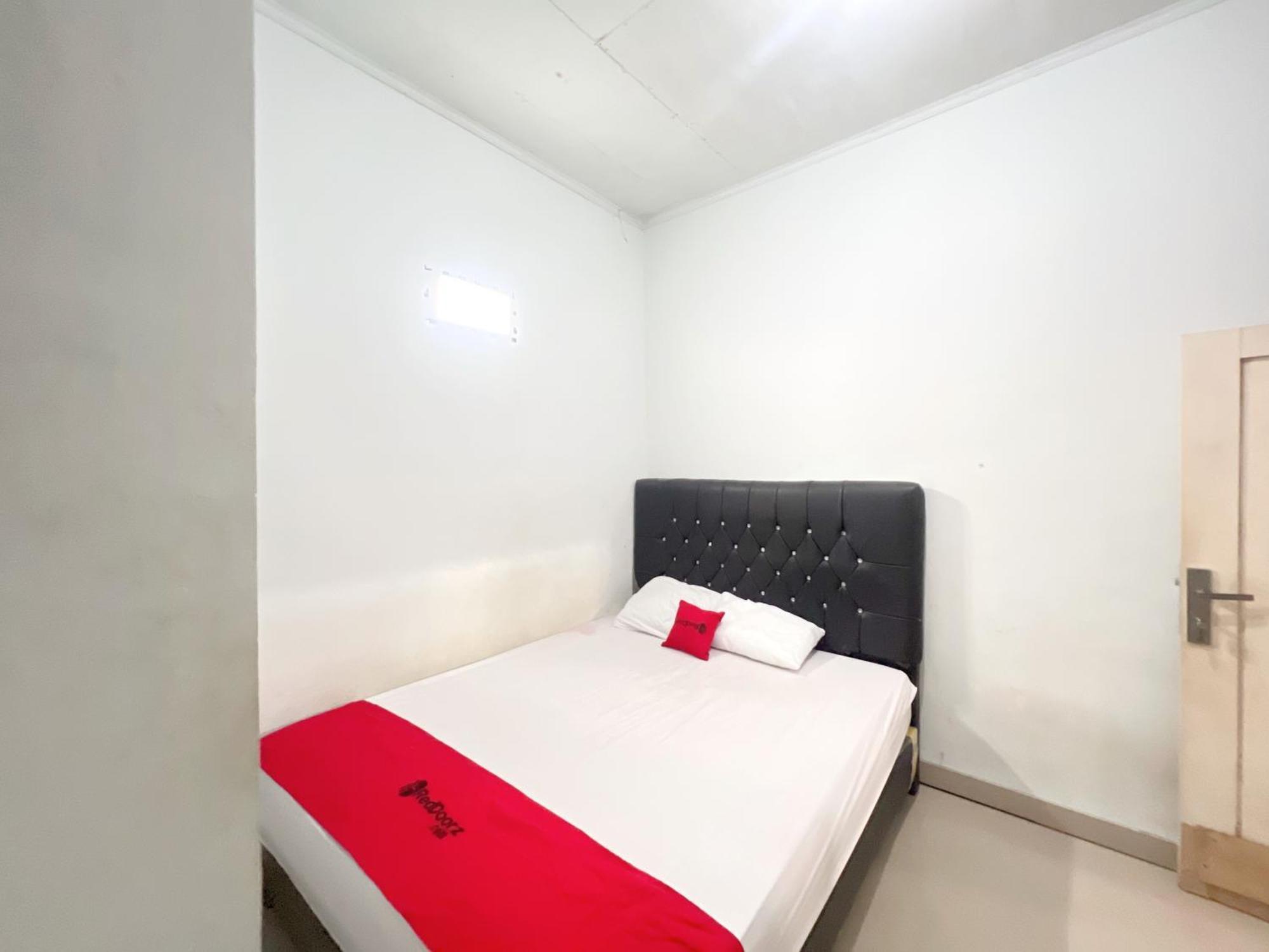 Reddoorz At Kay Residence Waydadi Lampung Bandar Lampung Exterior photo